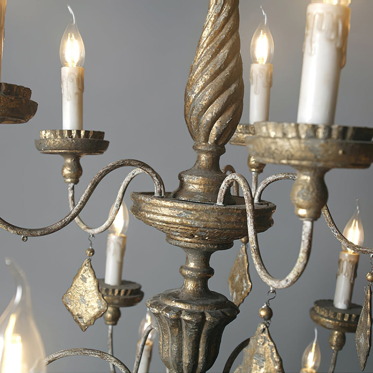 Avenerelle candelabru