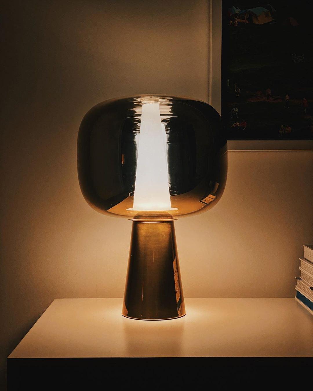 Briq lampă de masă modernă