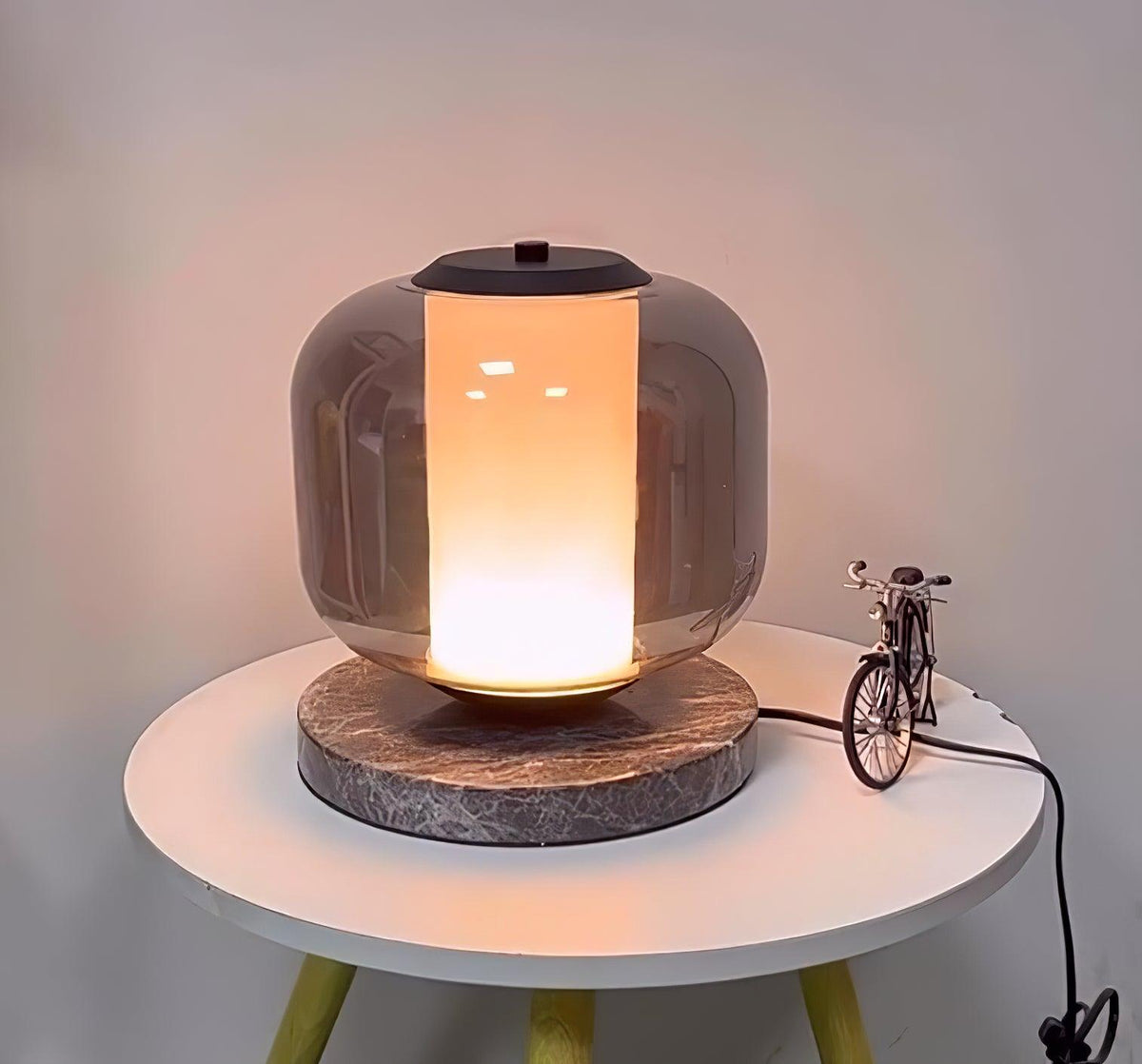 Aaron lampă de masă modernă din marmură