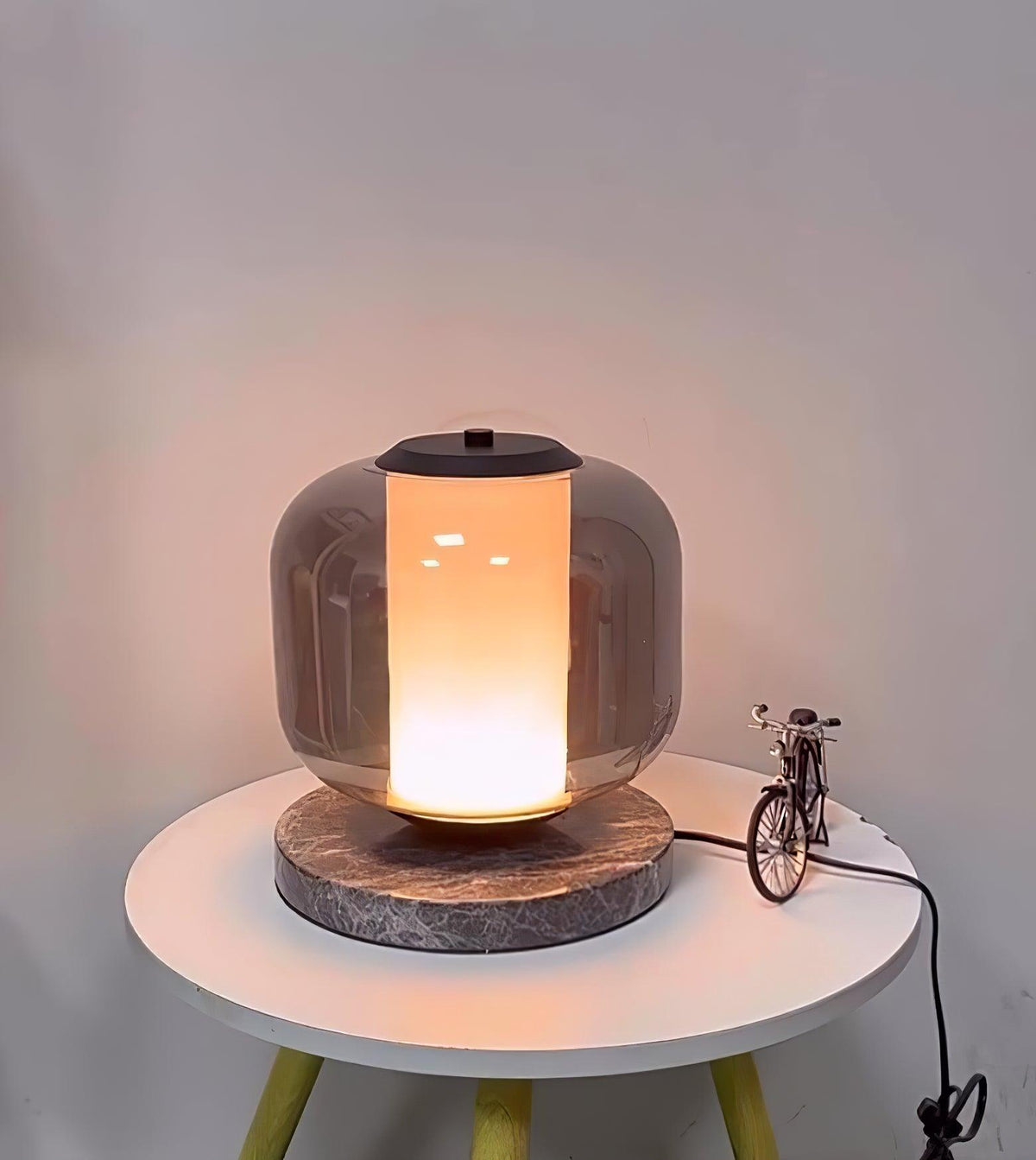Aaron lampă de masă modernă din marmură