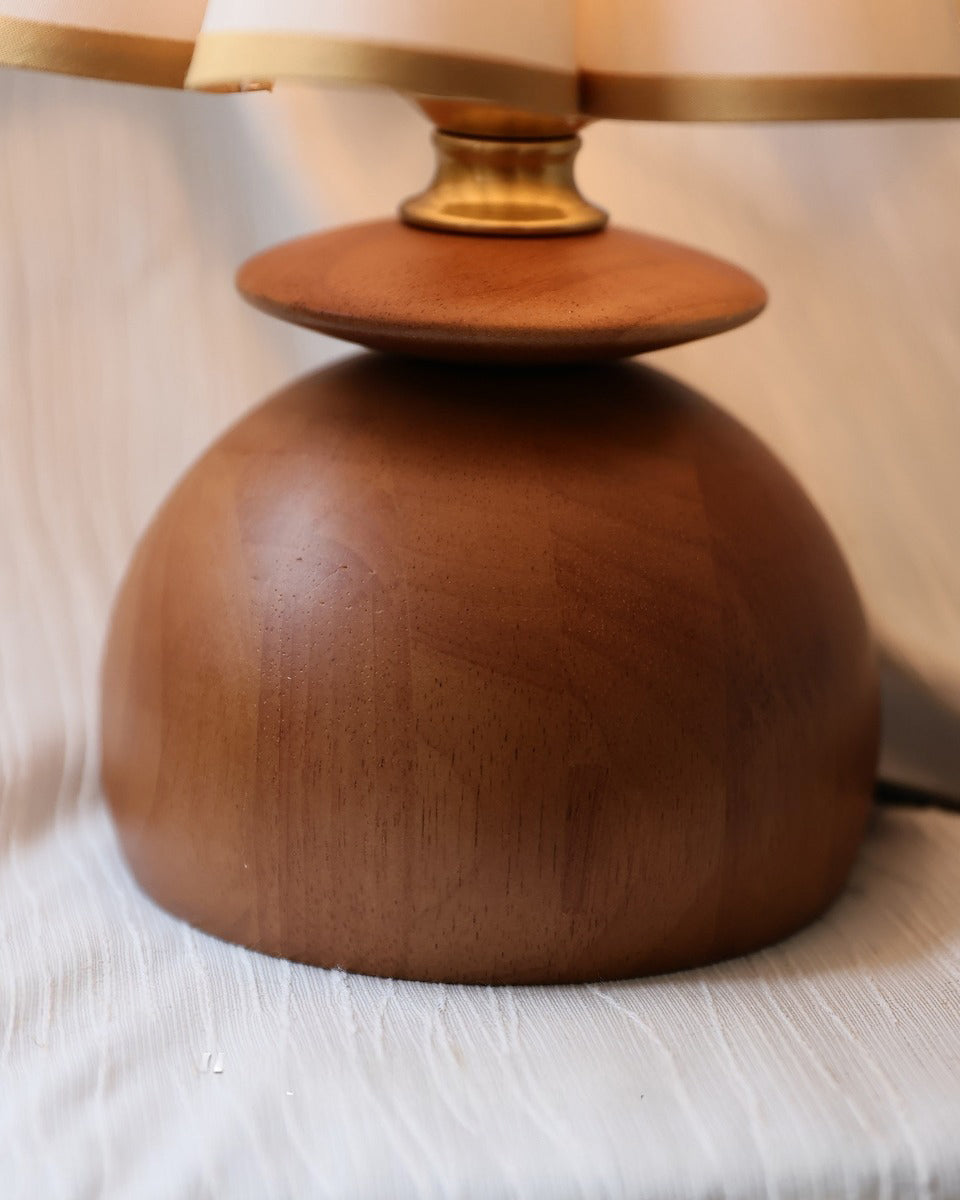 Pudge lampă de masă