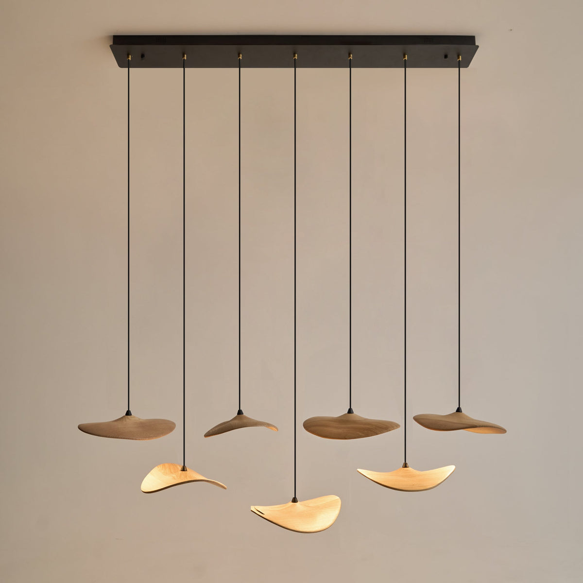 Abbott candelabru modern minimalist cu frunze goale din lemn