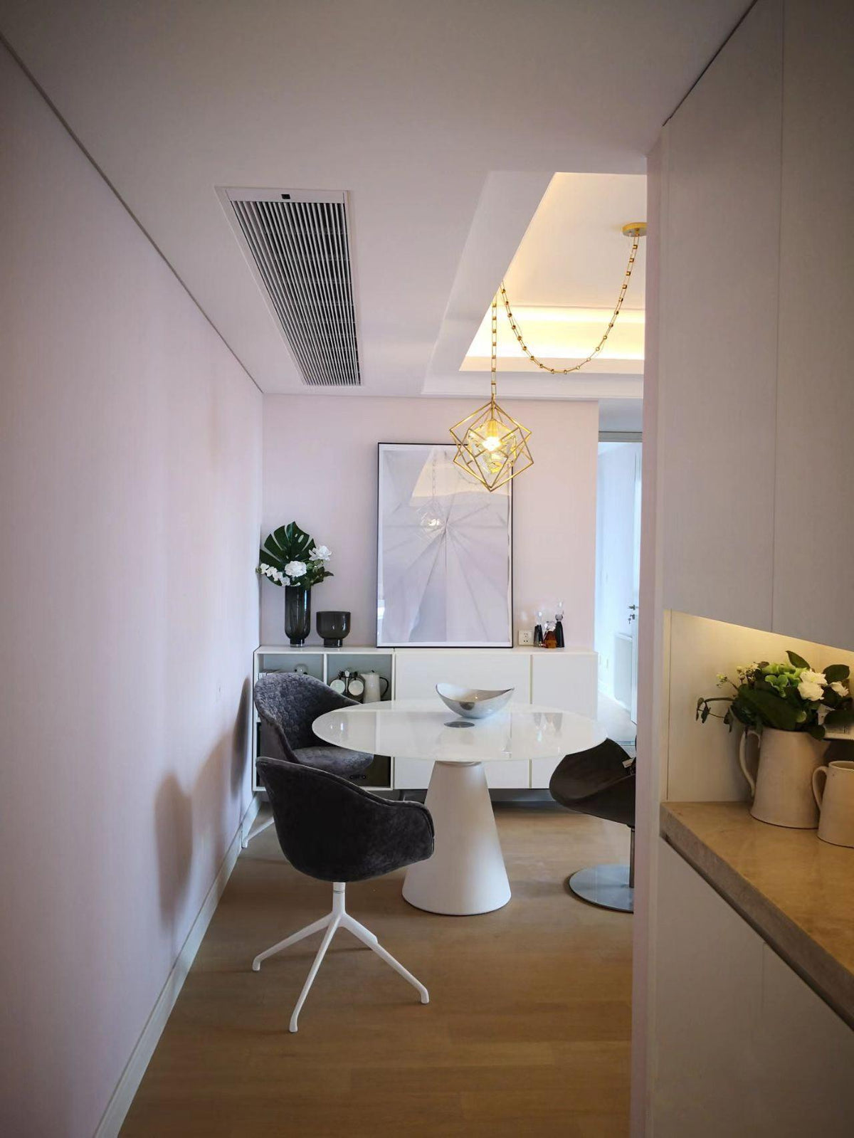 Zovin lampă suspendată Glam din alamă și cristal