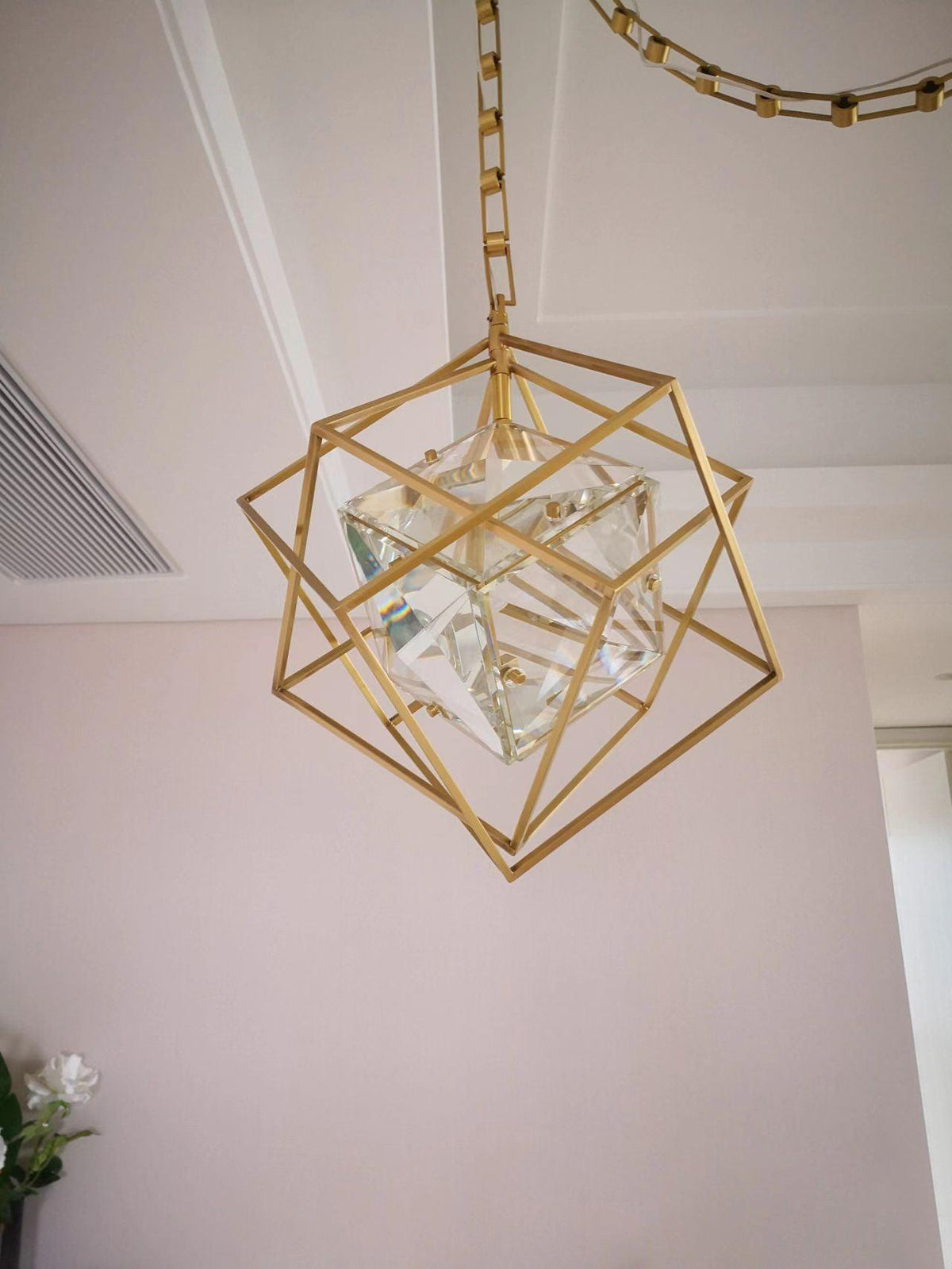 Zovin lampă suspendată Glam din alamă și cristal
