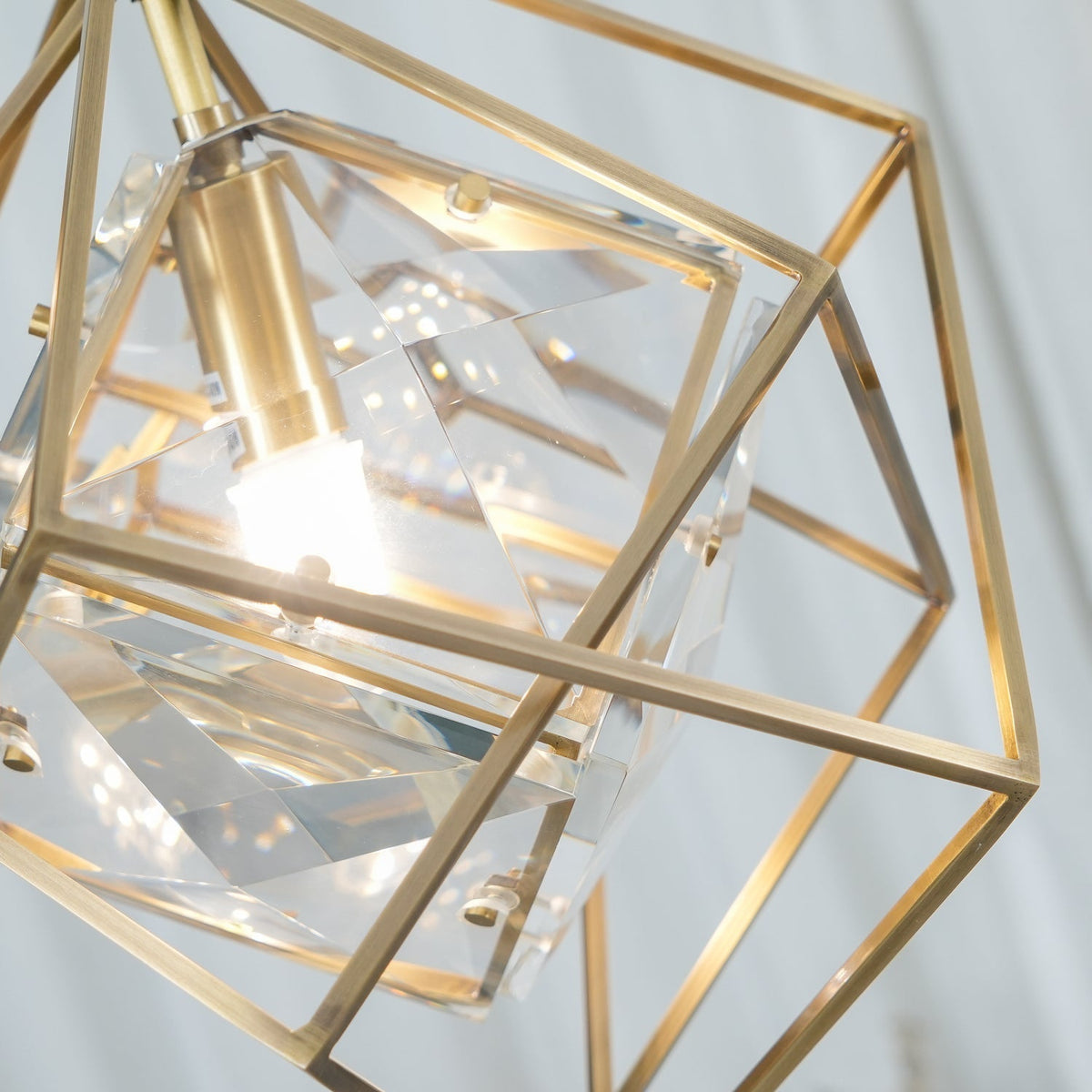 Zovin lampă suspendată Glam din alamă și cristal