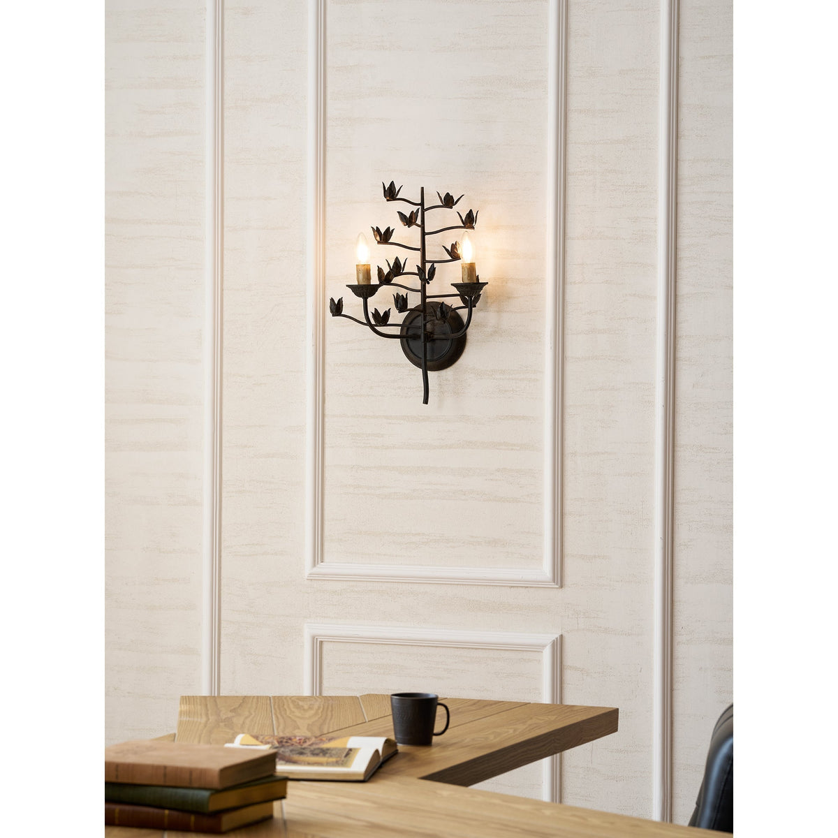 Elaerelia aplică de perete