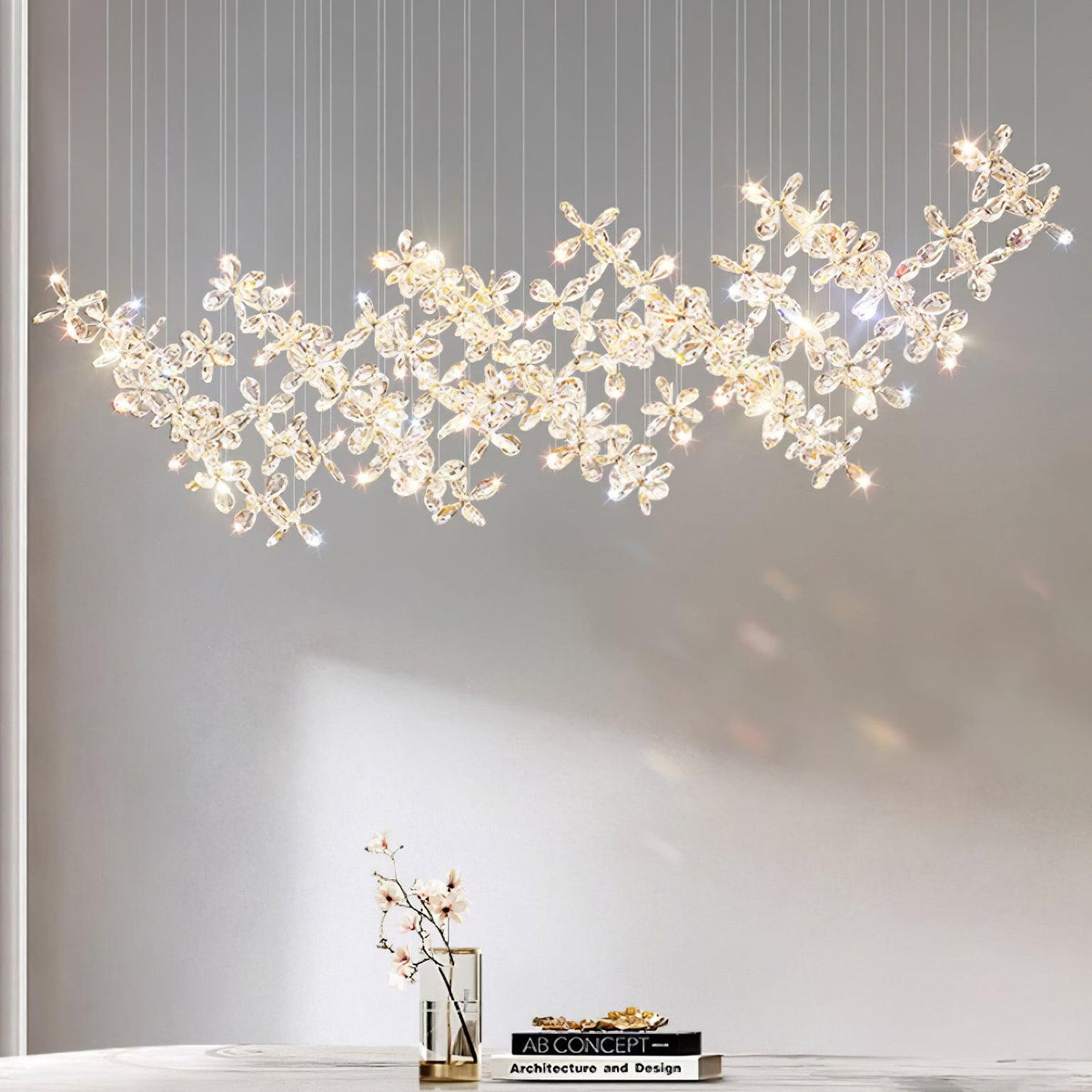 Dune candelabru din cristal, cu fluturi, floral, în grup
