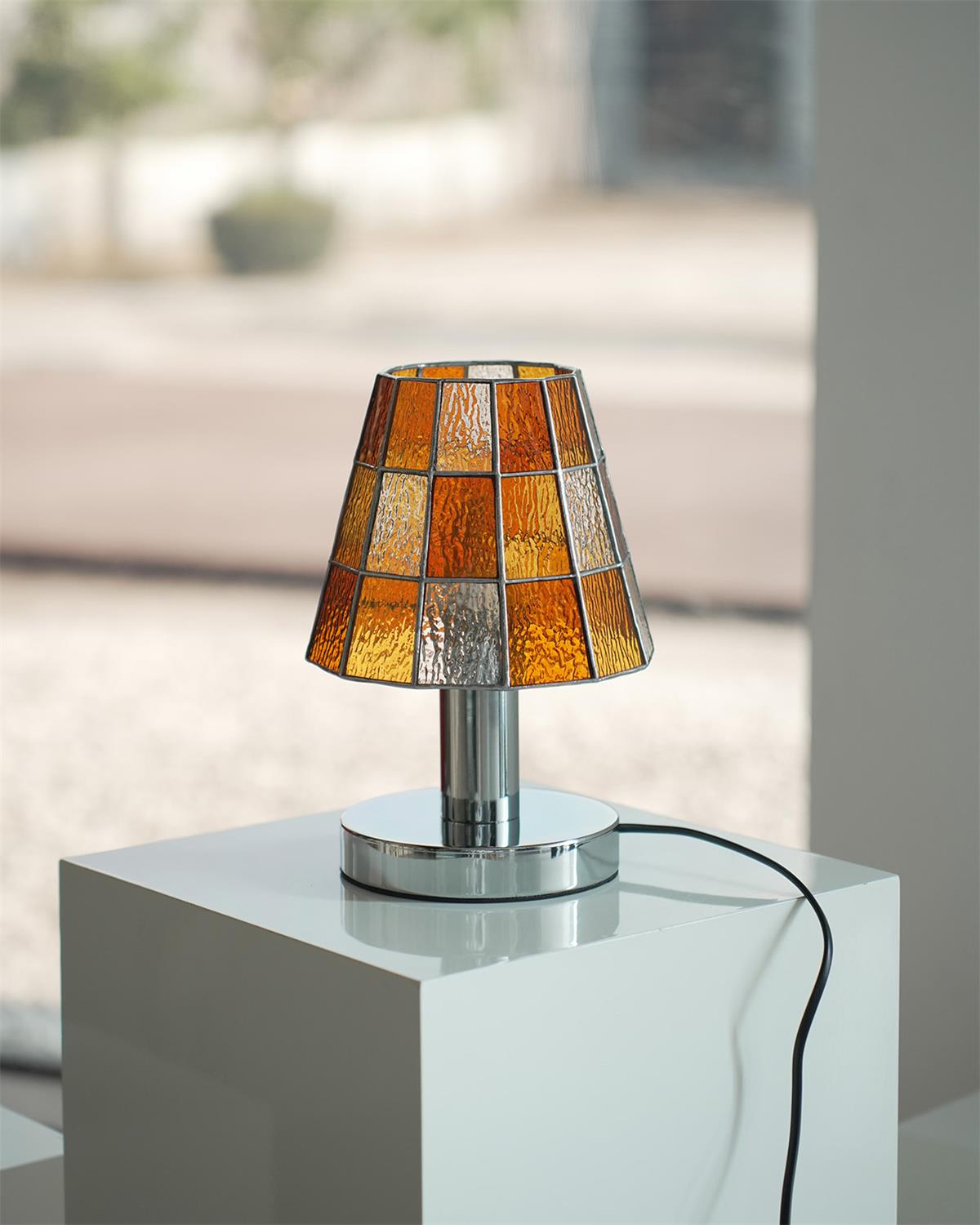 Liorivira lampă de masă