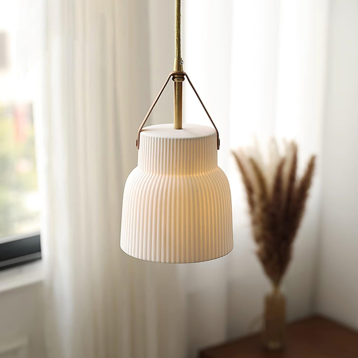 Lampă suspendată Cielum modern minimalist Abajur Ceramic Texturat cu Bandă de Piele alamă