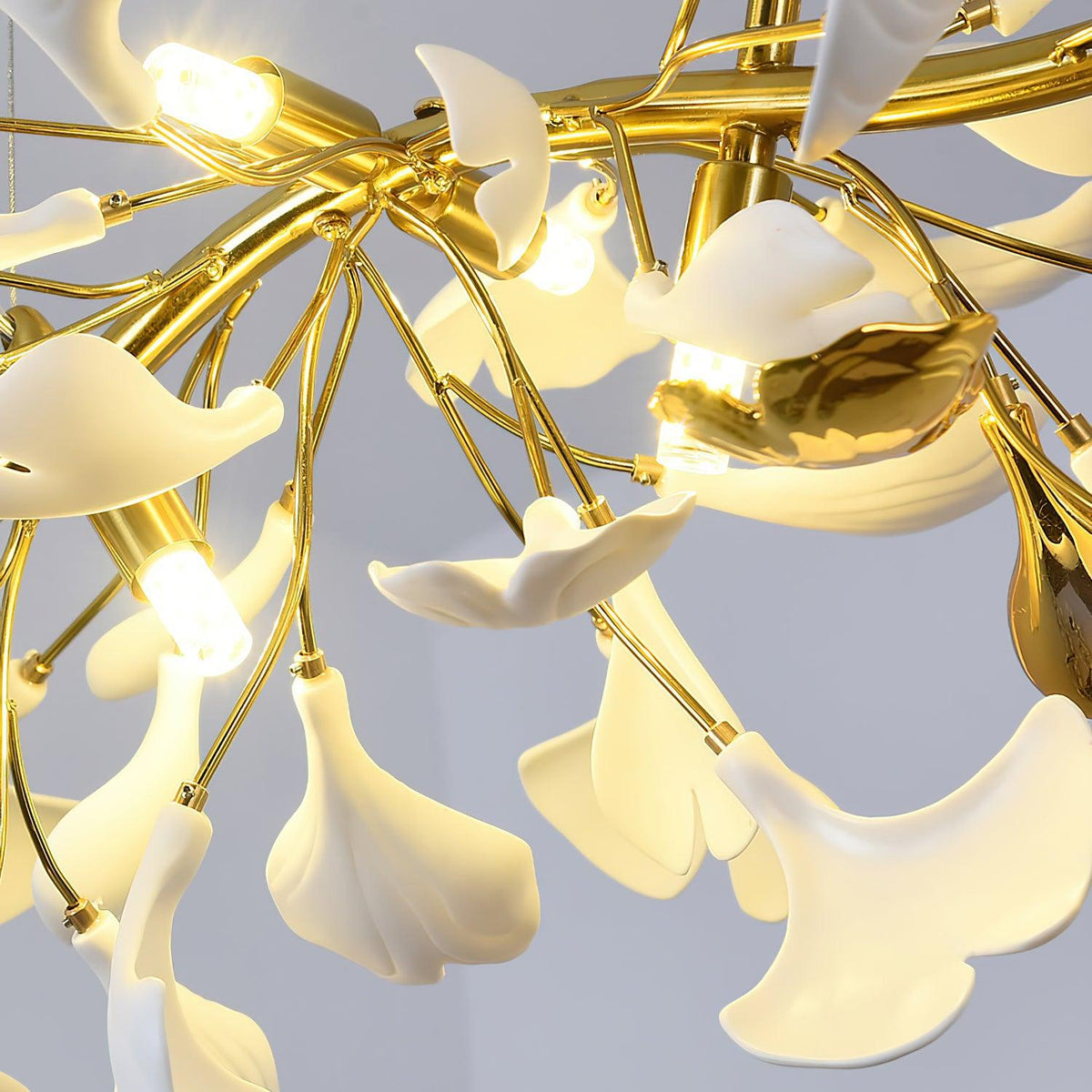 Dylo candelabru din alamă cu ramuri de petale ceramice liniare Ginkgo