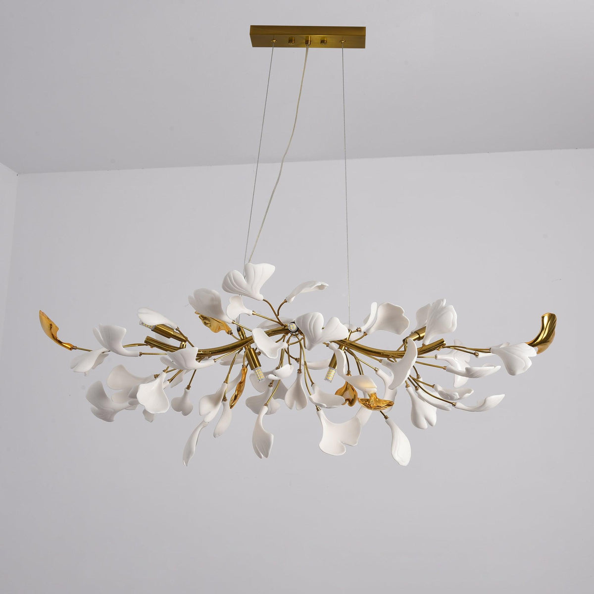Dylo candelabru din alamă cu ramuri de petale ceramice liniare Ginkgo