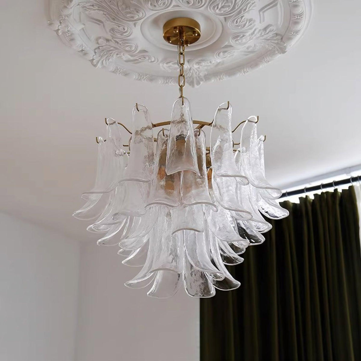 Elvess candelabru din sticlă Murano Frunze Aurii
