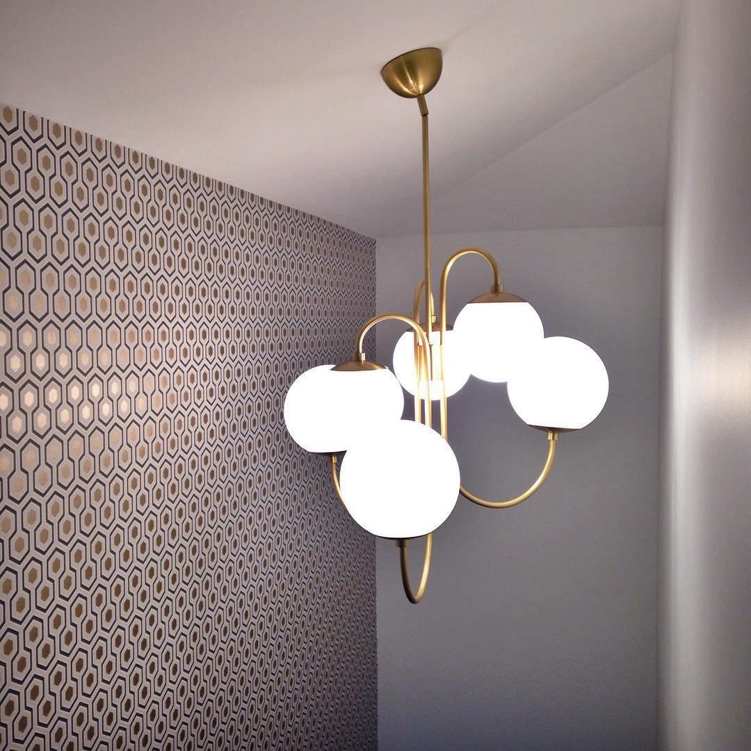 Lumenine candelabru