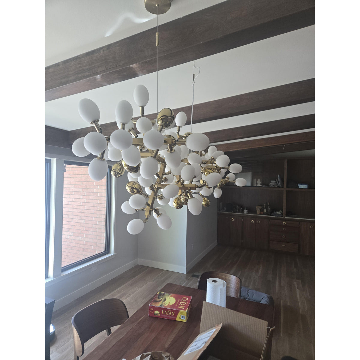Lioraaria candelabru din sticlă