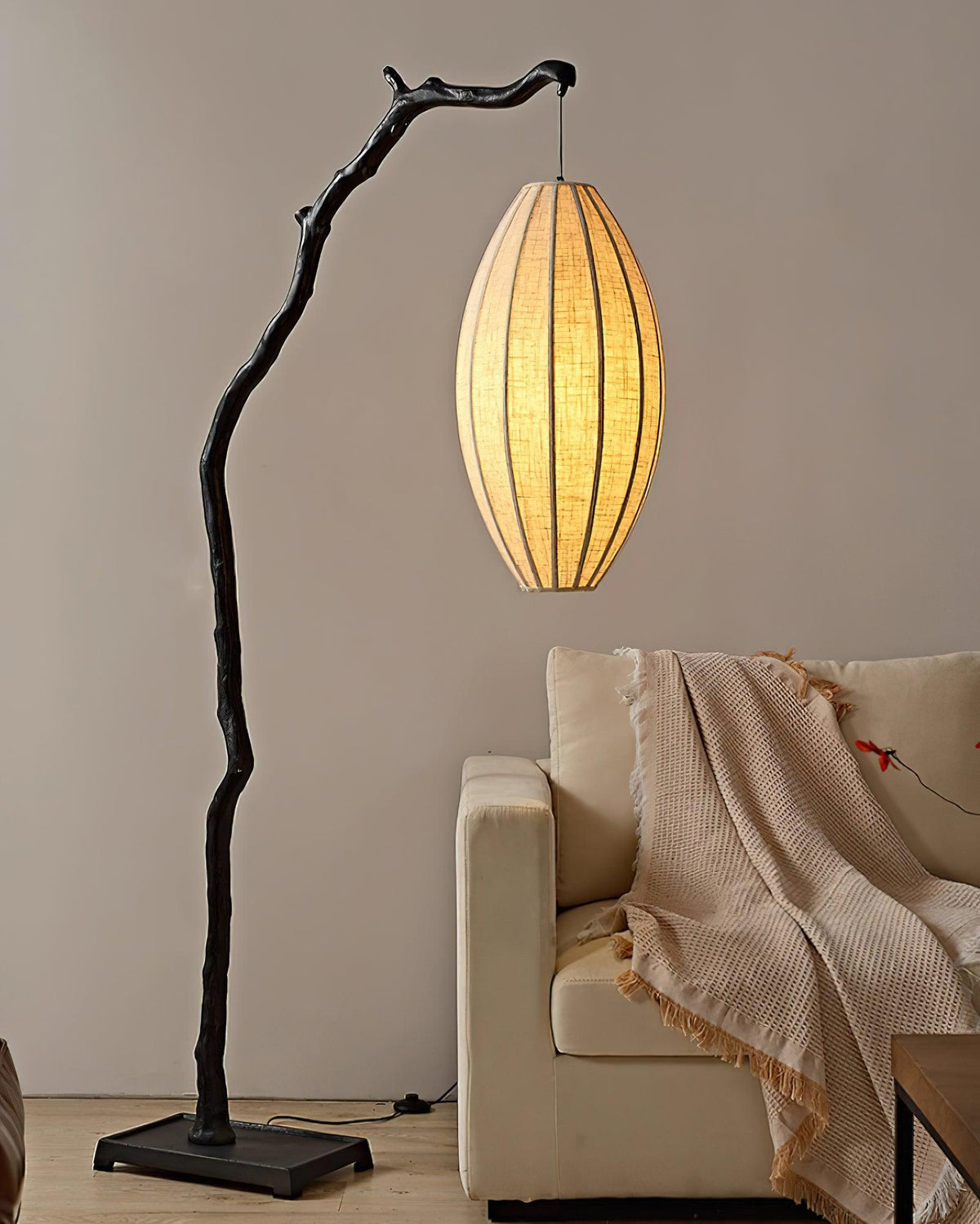 Noralelia lampadar
