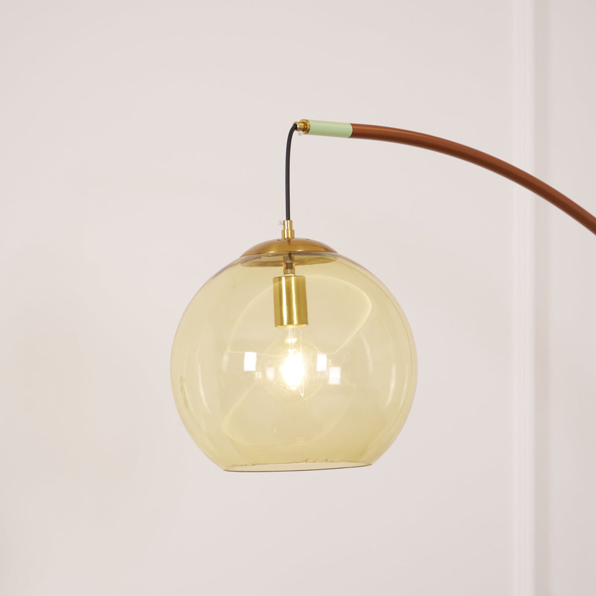 Joni Arc lampadar