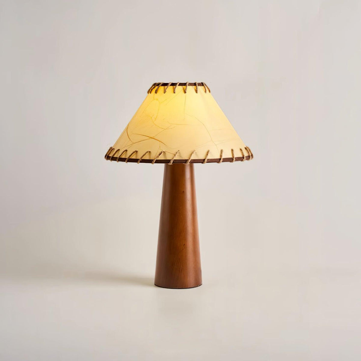 Ciroella lampă de masă