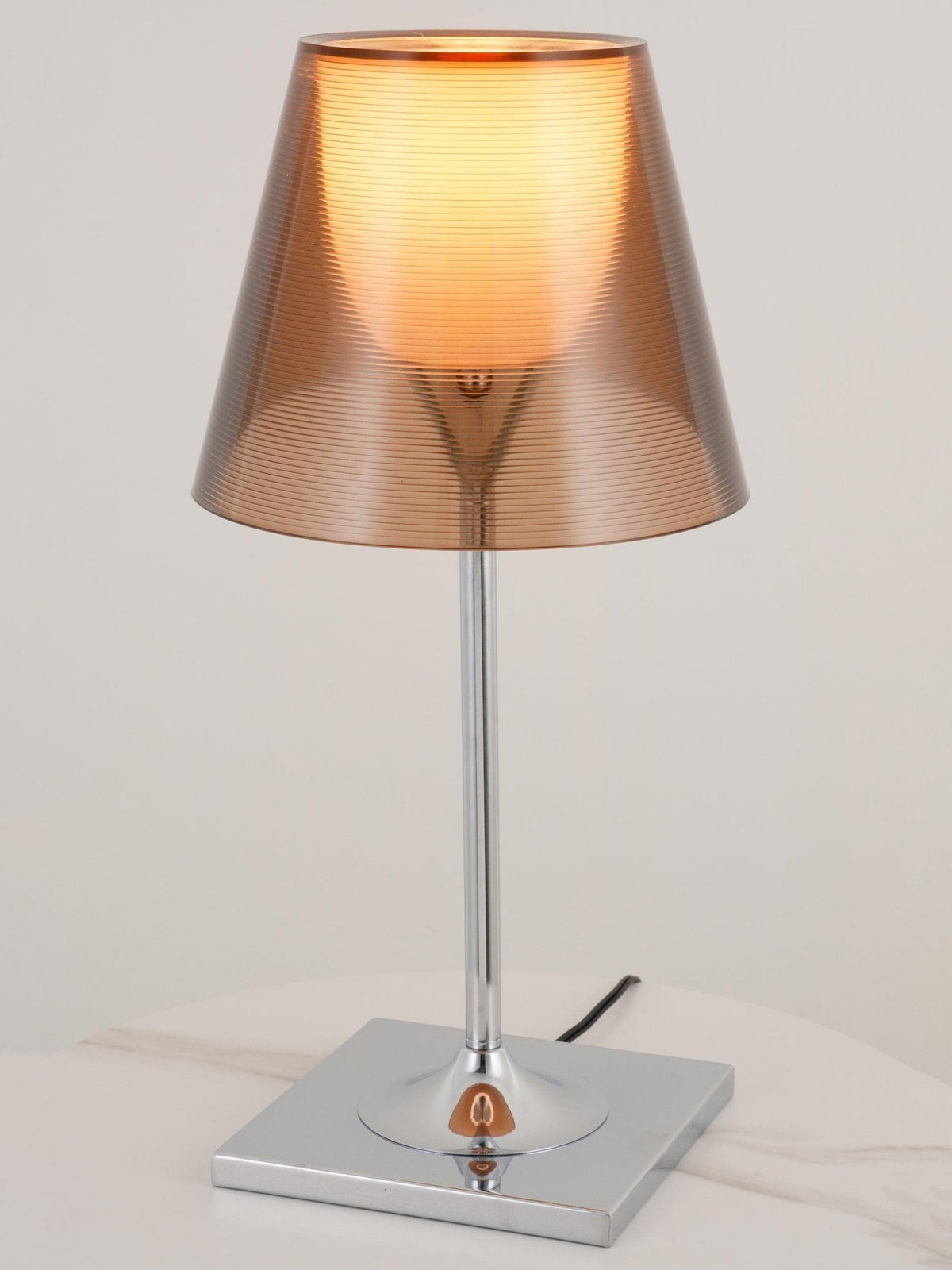 Bravon Plastic lampă de masă