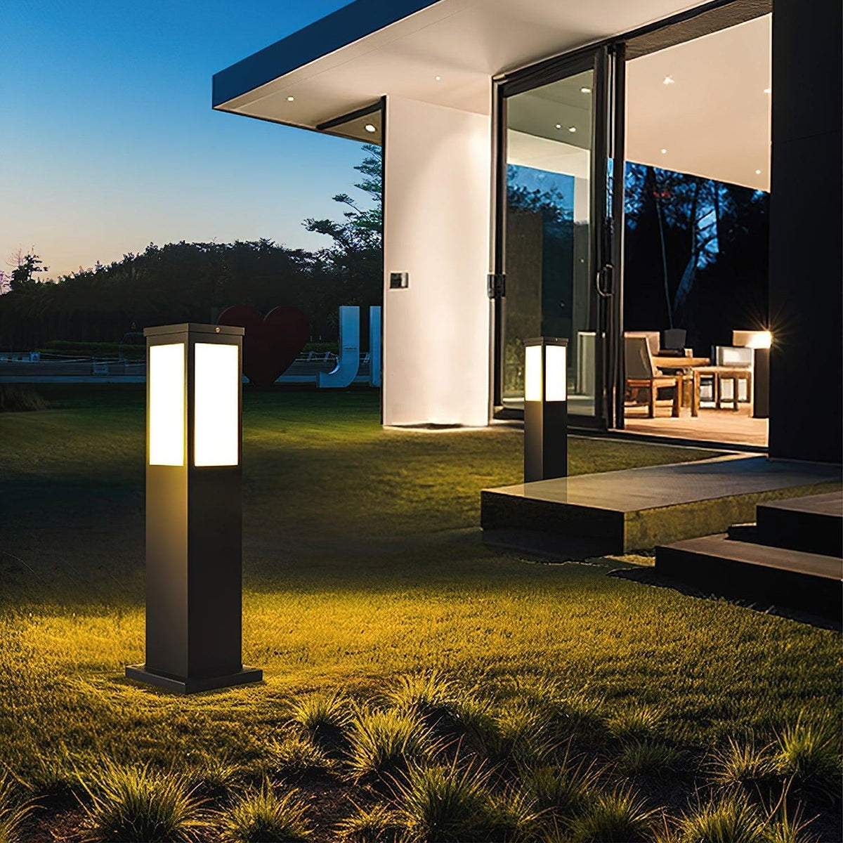 Leo Bollard Solar Outdoor Light