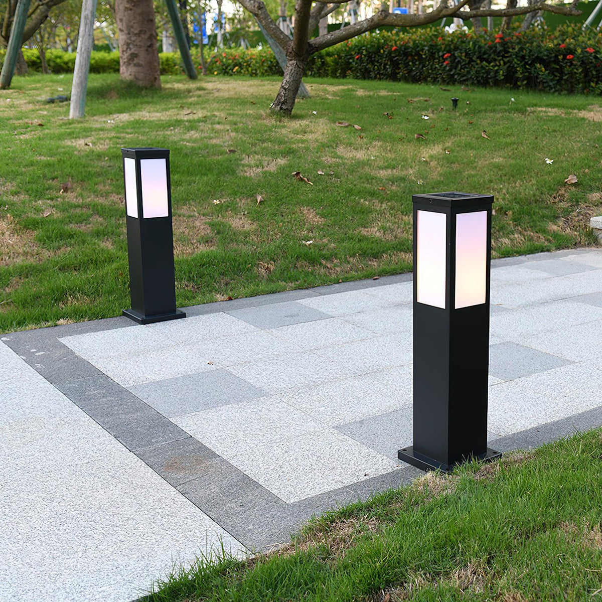 Leo Bollard Solar Outdoor Light
