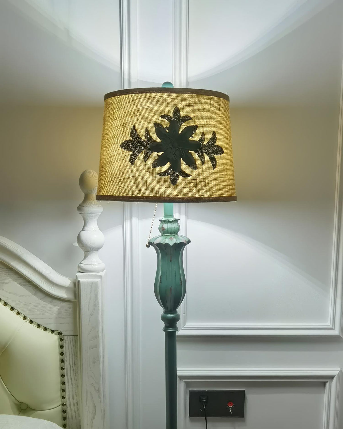 Lucirina lampadar din rășină, vintage