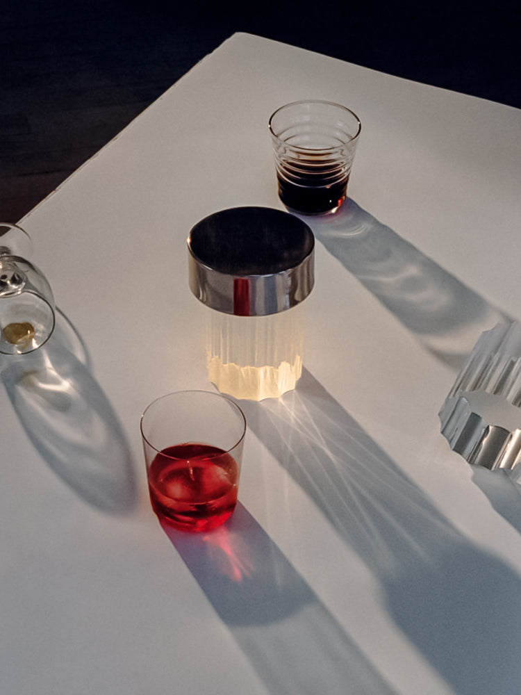Pryden lampă de masă minimalistă