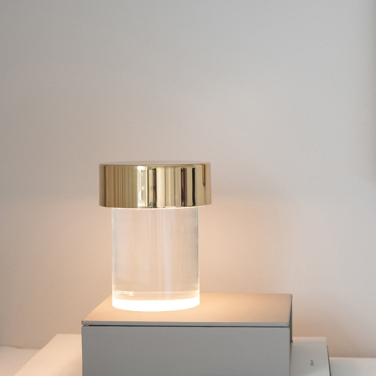 Pryden lampă de masă minimalistă