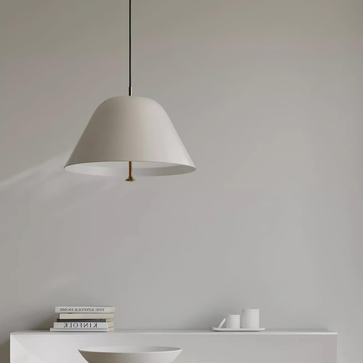 Lampă suspendată modernă cu abajur din metal în verde și alb minimalist
