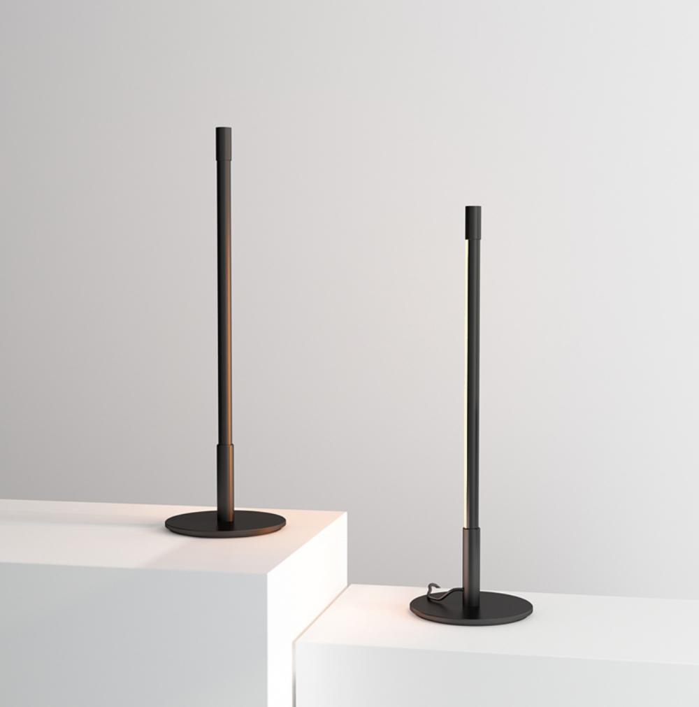 Riven lampă de masă minimalistă