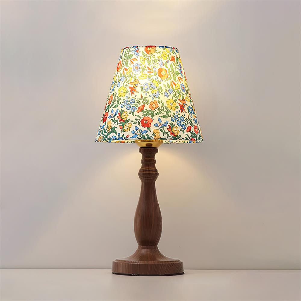Terierise lampă de masă