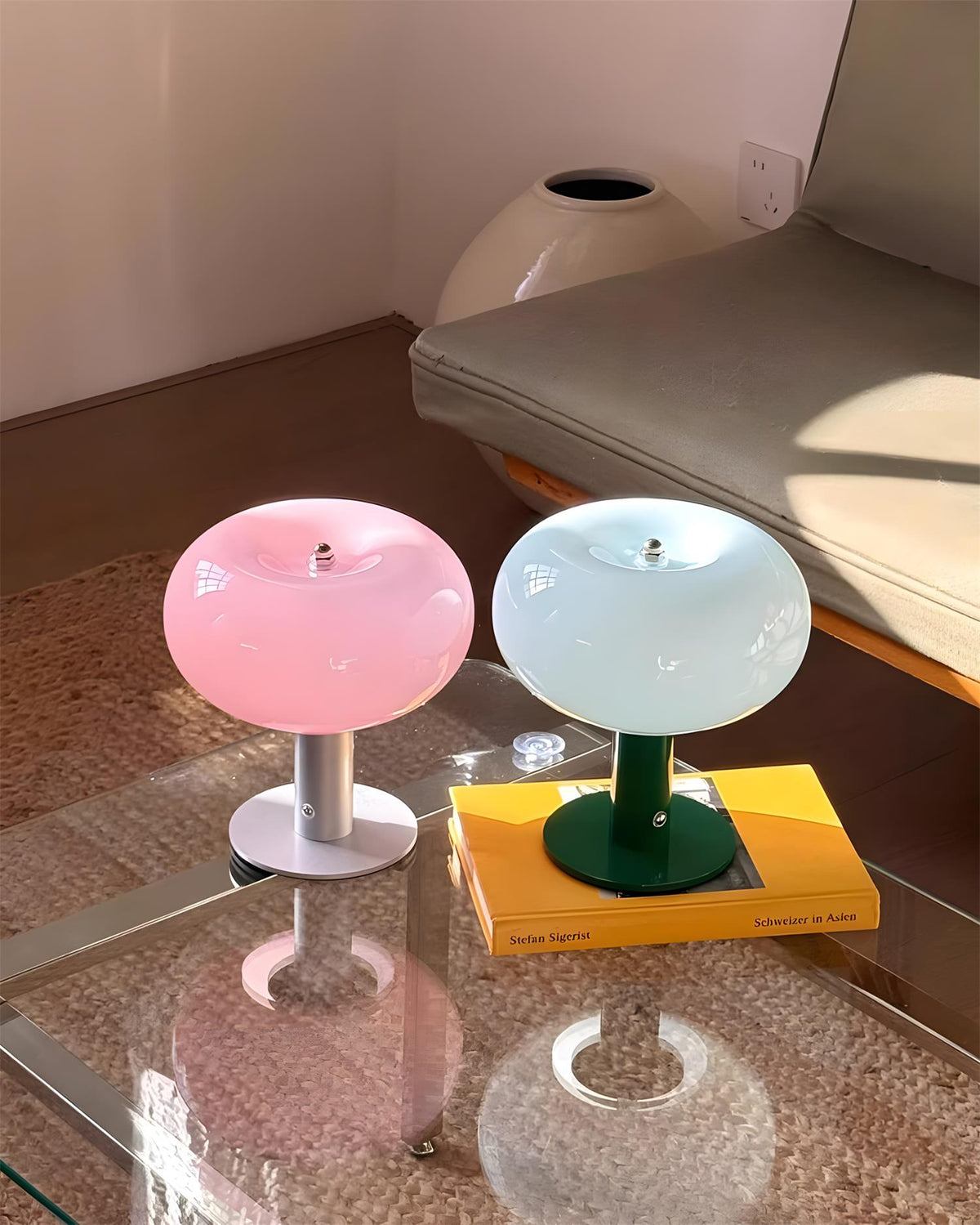Dot lampă de masă