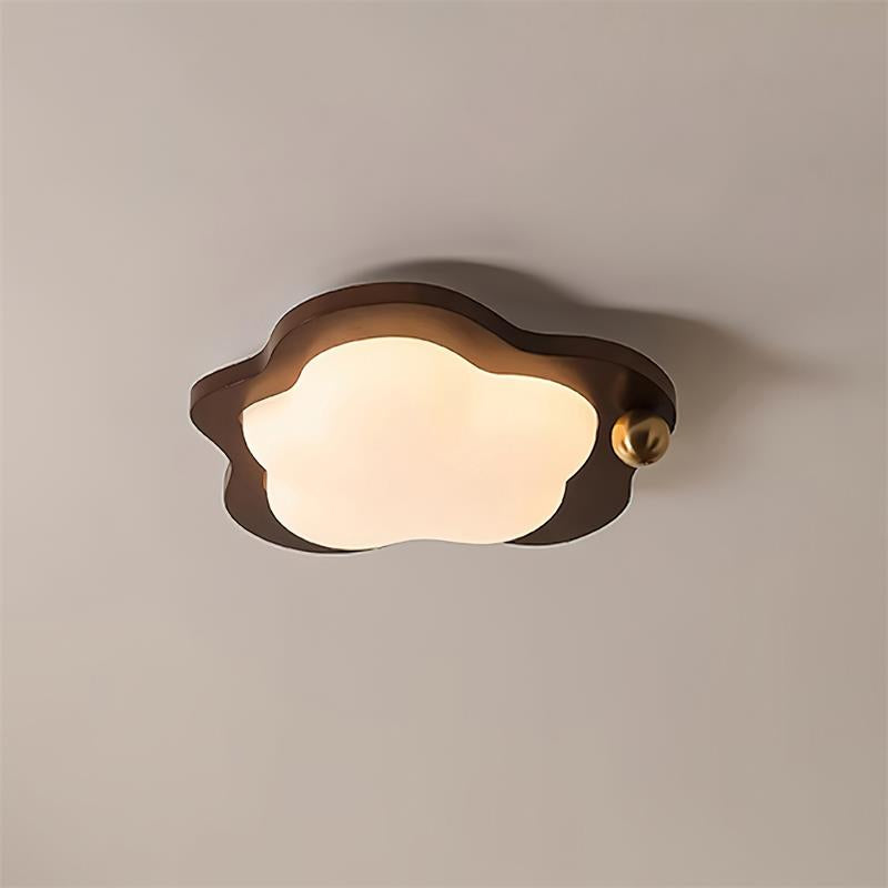 Pivora plafonieră aplicată cu design inspirat din nori