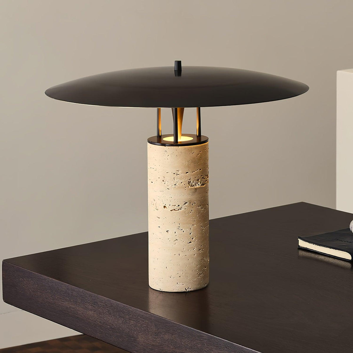 Eara Disc-Pillar lampă de masă din travertin