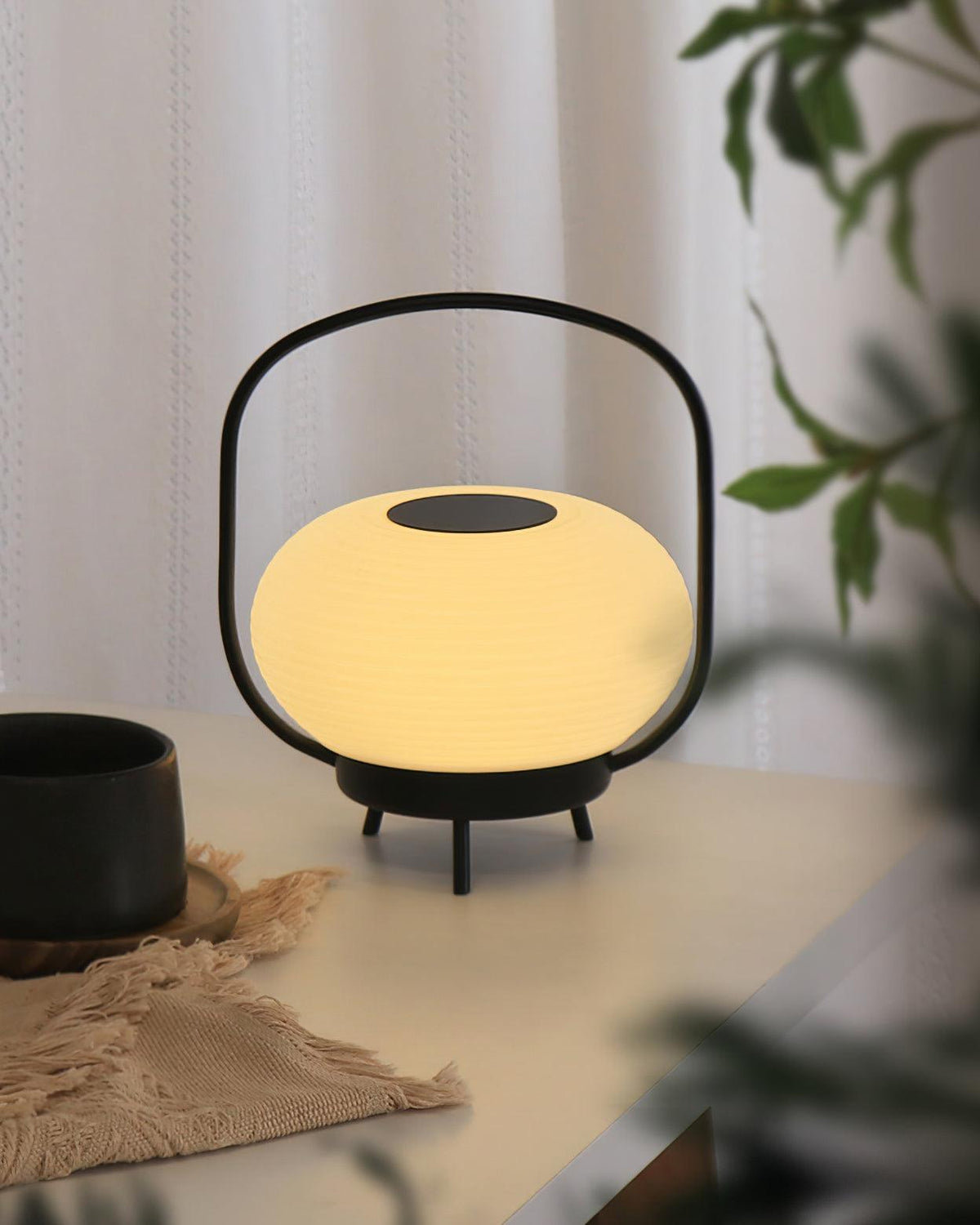 Saelan lampă de masă minimalistă