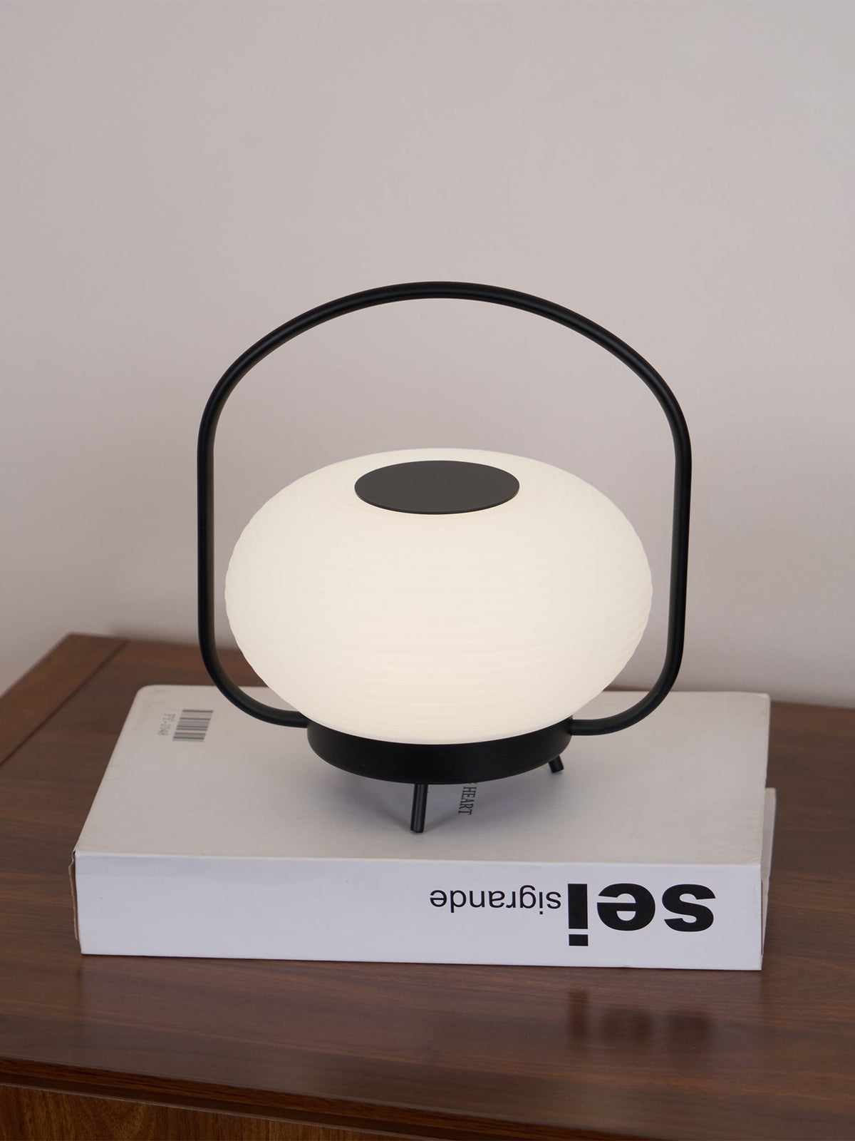 Saelan lampă de masă minimalistă