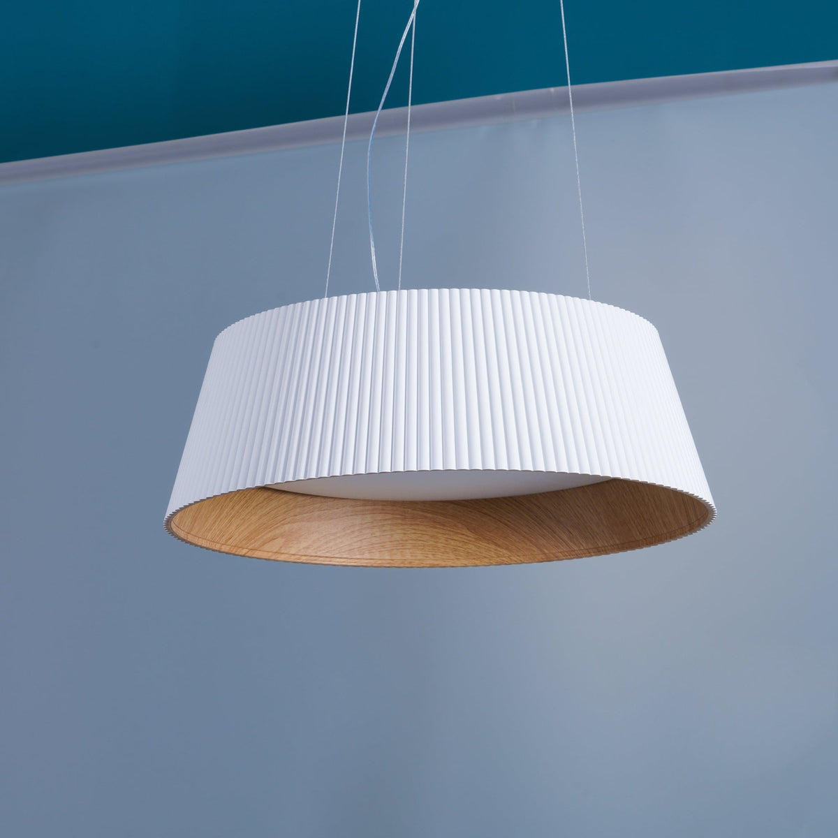 Eru lampă suspendată clasică, minimalistă