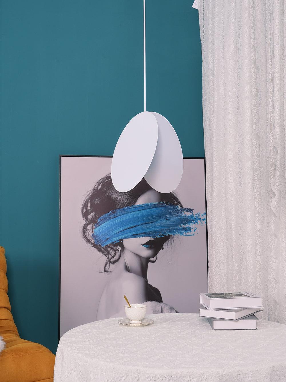 Kerd lampă suspendată minimalistă