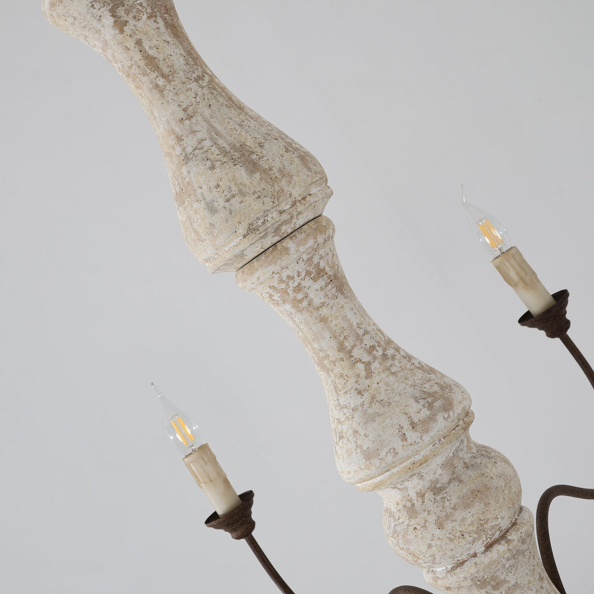 Emirel candelabru