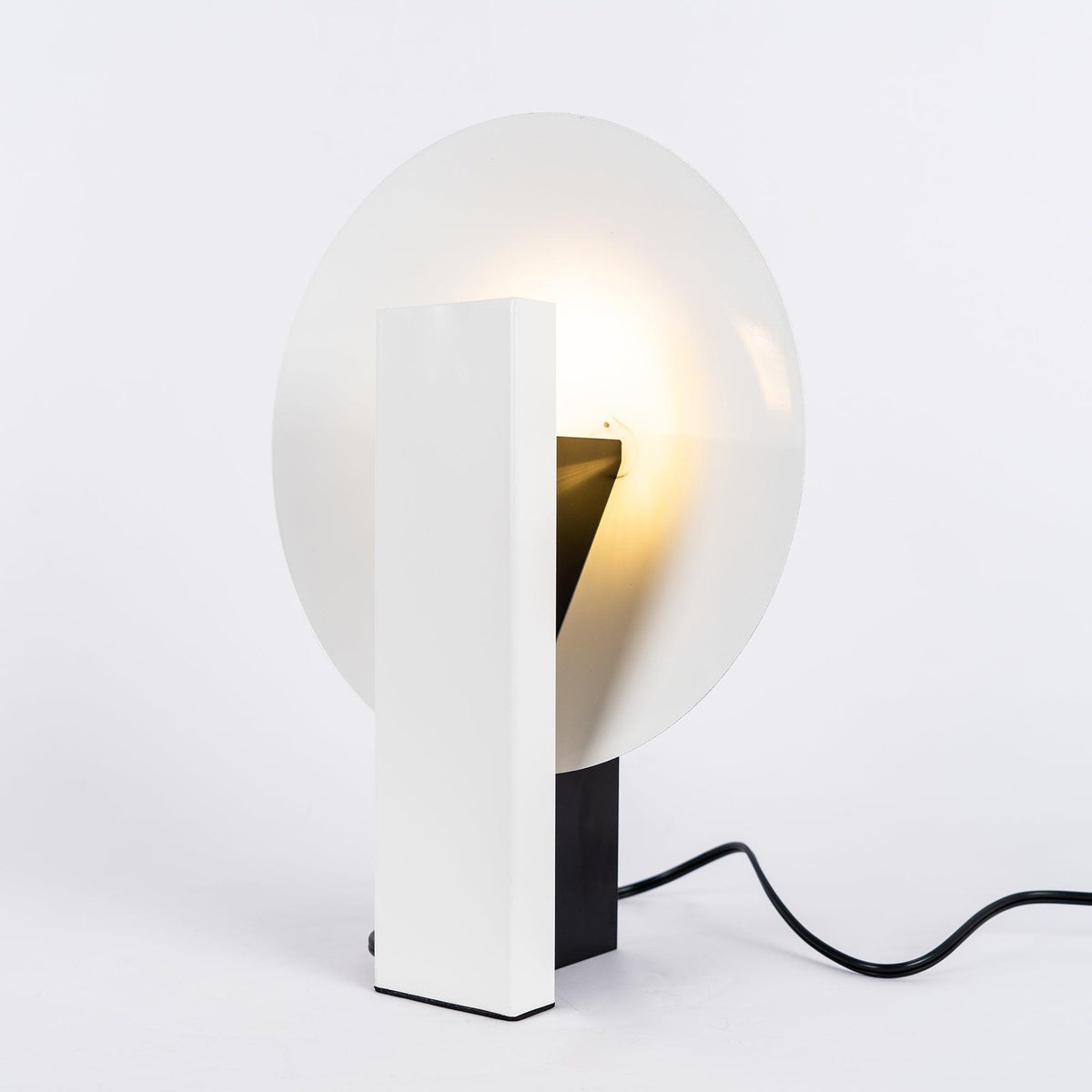 Cis lampă de masă minimalistă