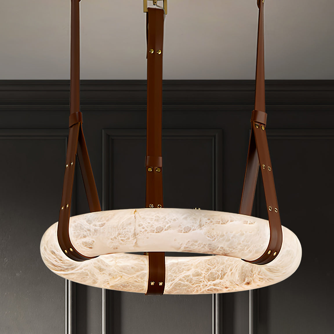 Tarys Candelabre alabastru Varianta cu Curea de Piele B