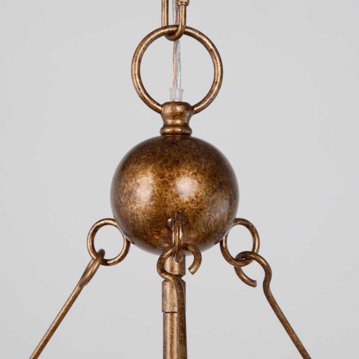 Liorinian candelabru