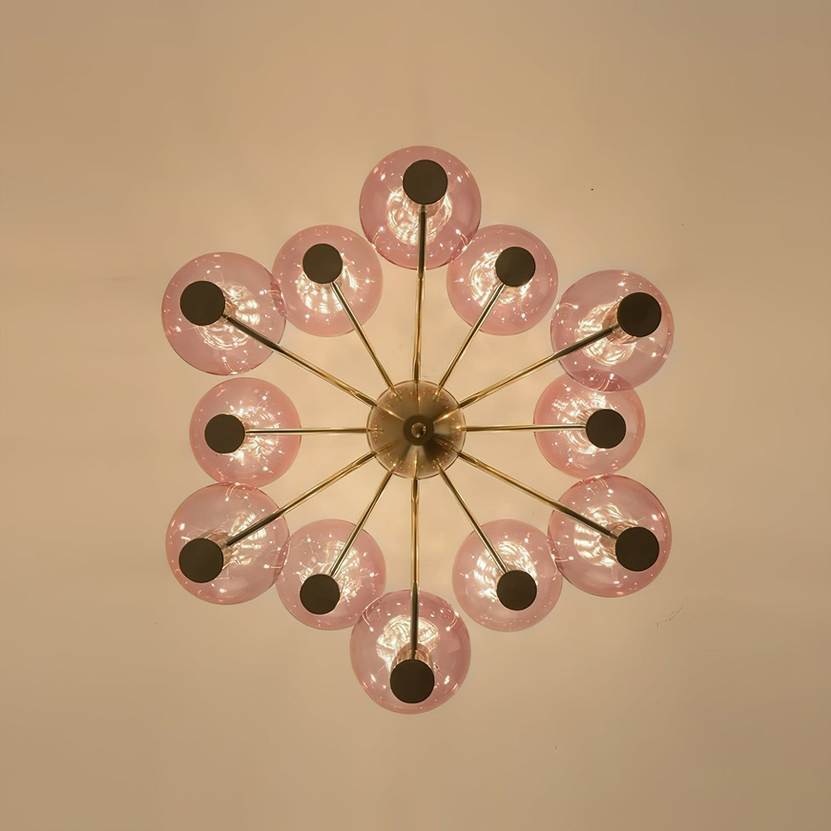 Noririan candelabru