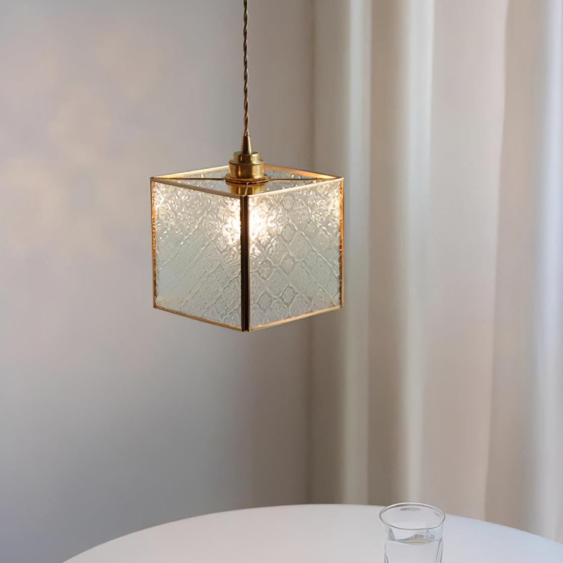 Arvane lampă suspendată din alamă și sticlă, elegantă