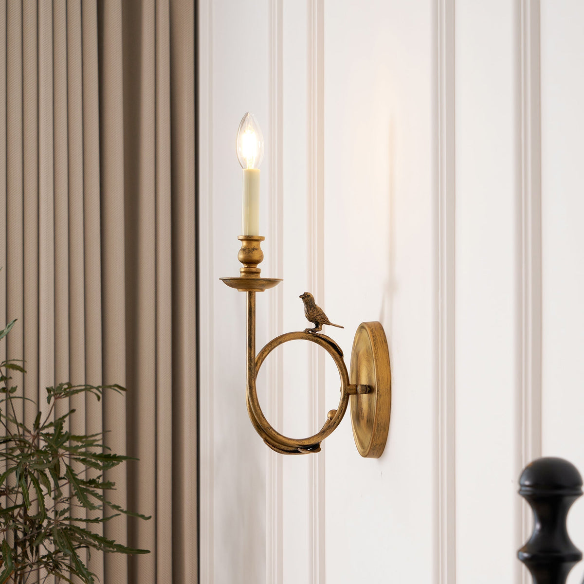 Viraearia aplică de perete