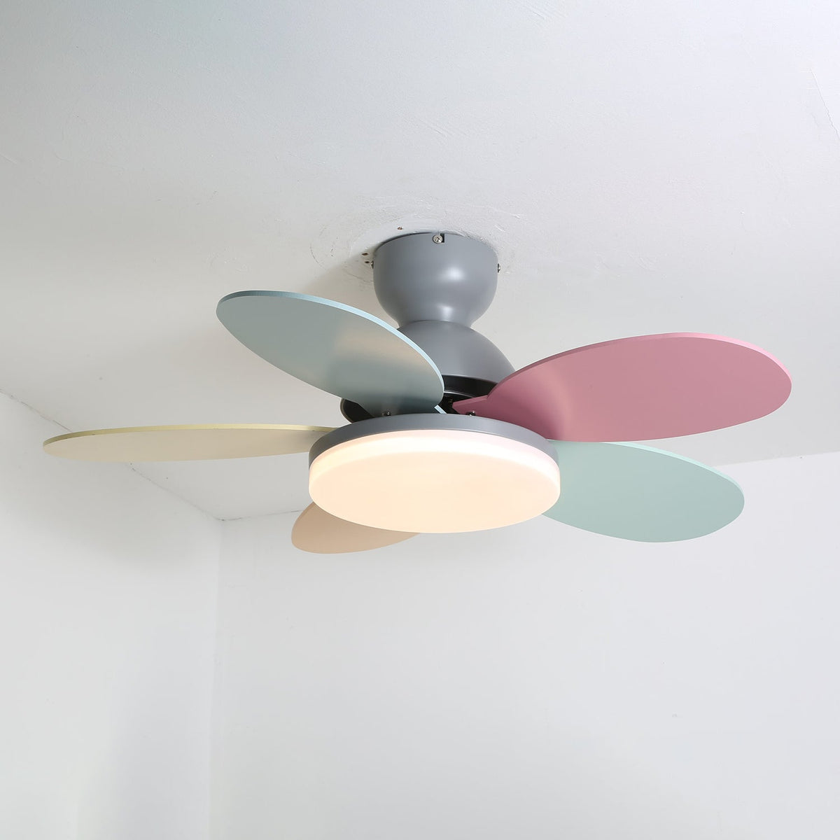 Eireise ventilator de tavan cu lumină din sticlă, multicolor, pentru camera copiilor