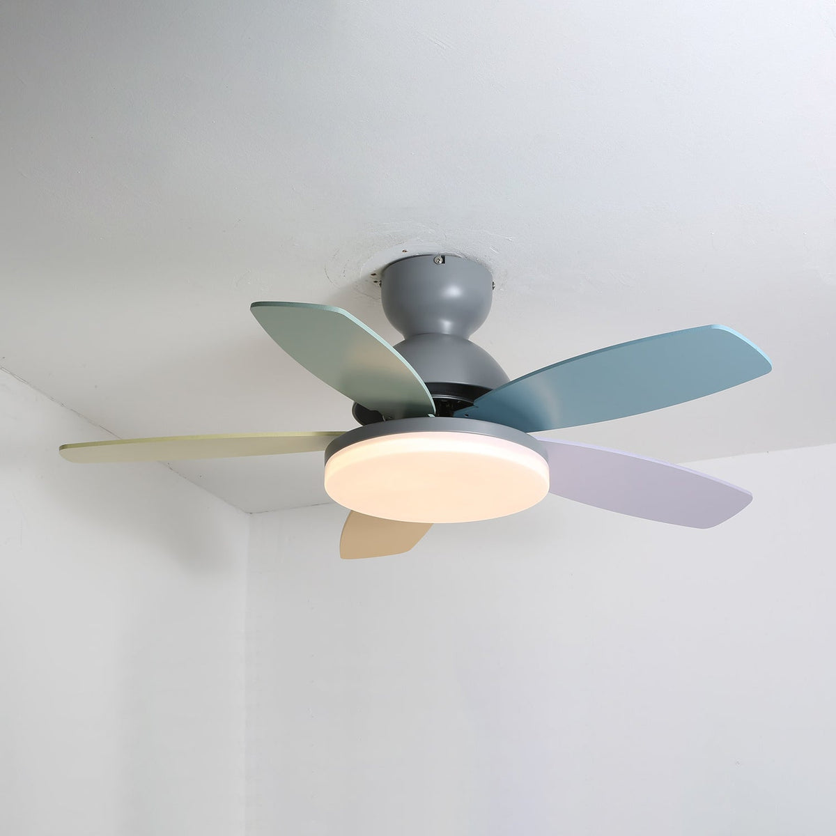 Eireise ventilator de tavan cu lumină din sticlă, multicolor, pentru camera copiilor