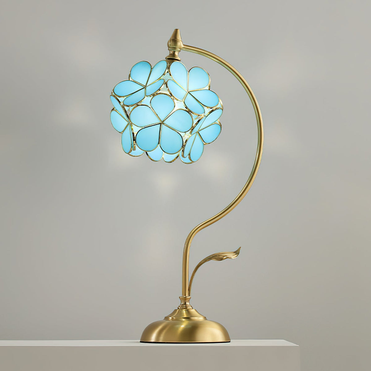 Terienaya lampă de masă