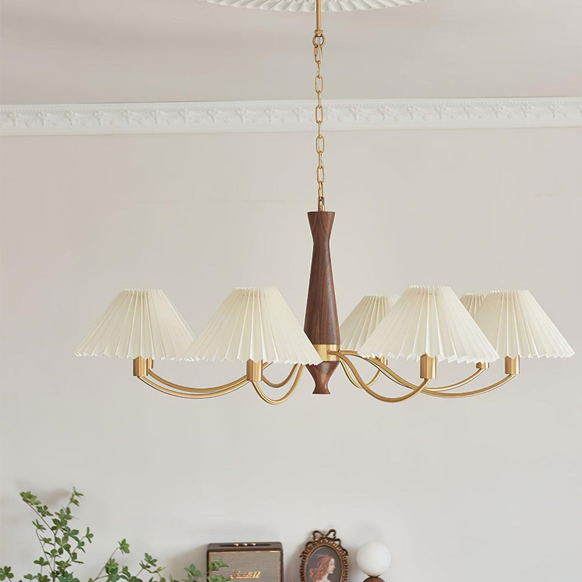Zarn candelabru din material textil, plisat