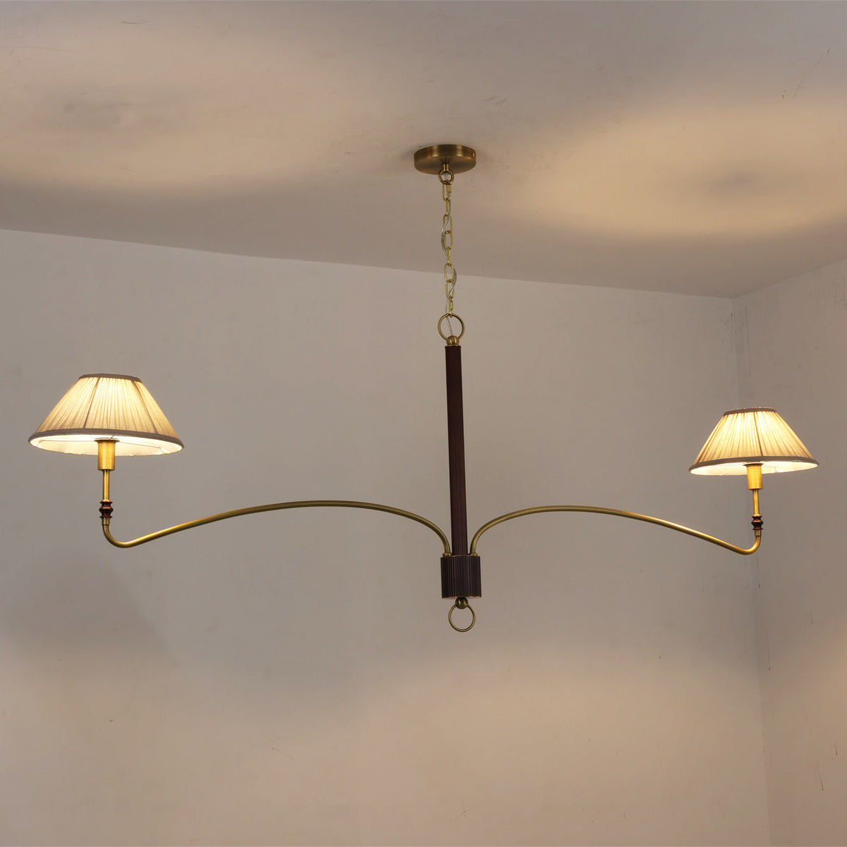 Fayron candelabru, plisat