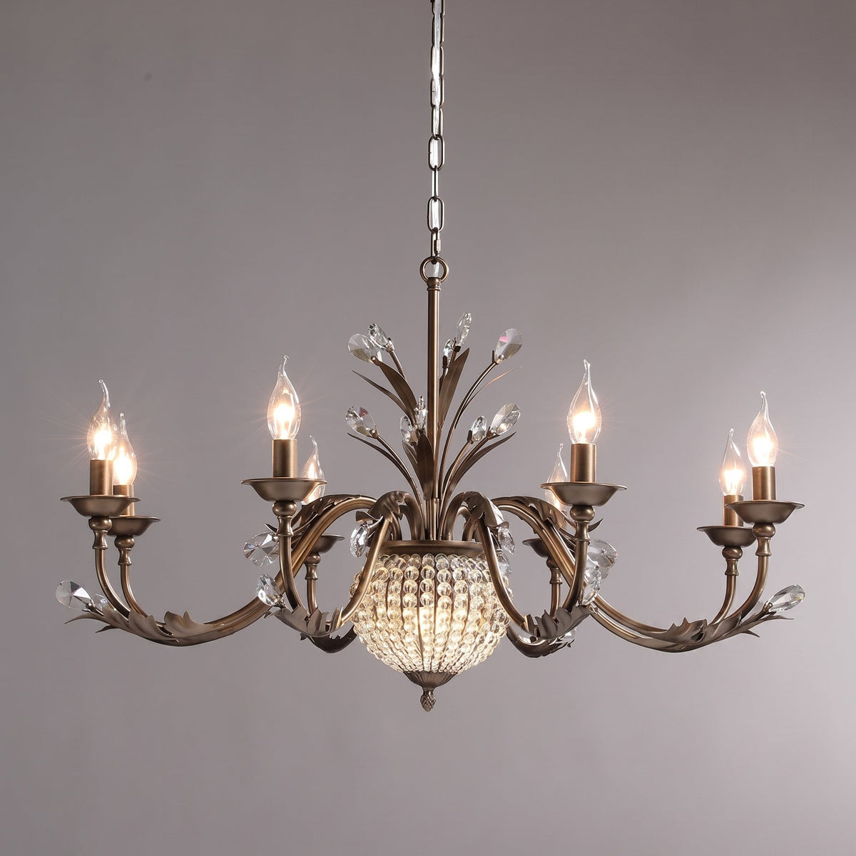 Lumuian candelabru